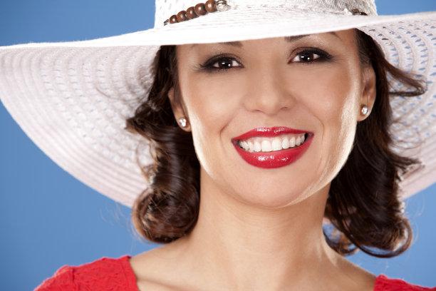 女人穿红衣服图片下载