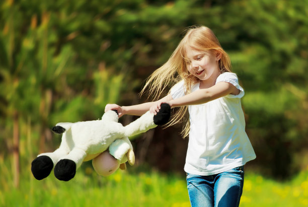 女孩玩图片下载