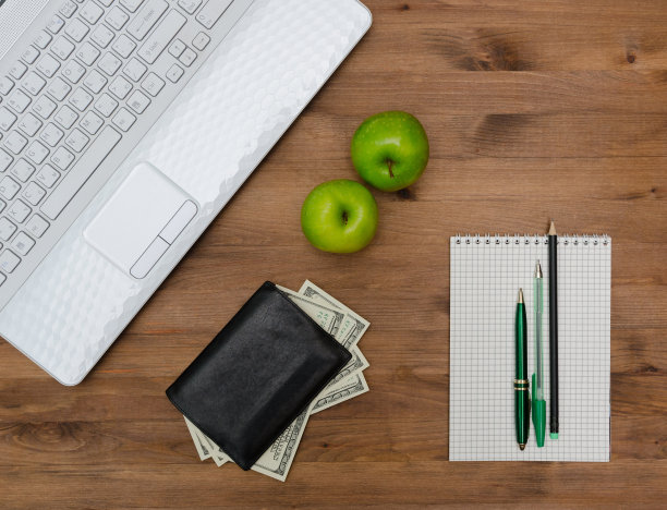 未成熟的员工图片下载