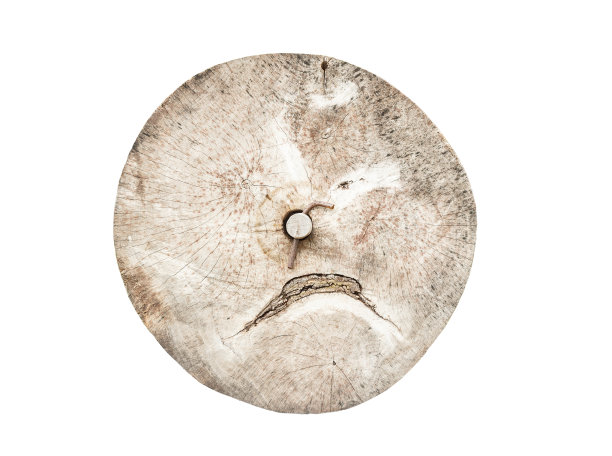 木制车轮孤立的白色背景图片下载