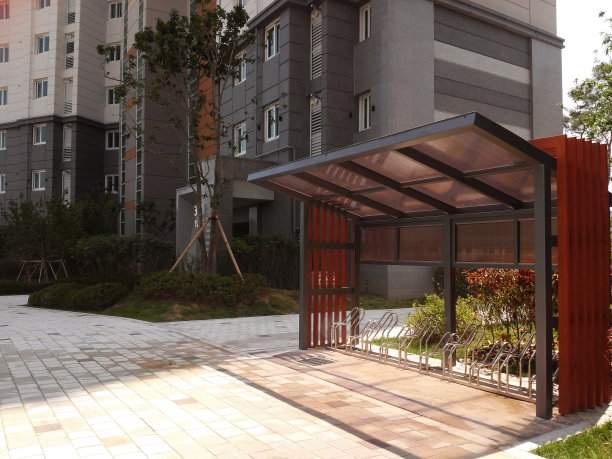 在自行车架上图片下载