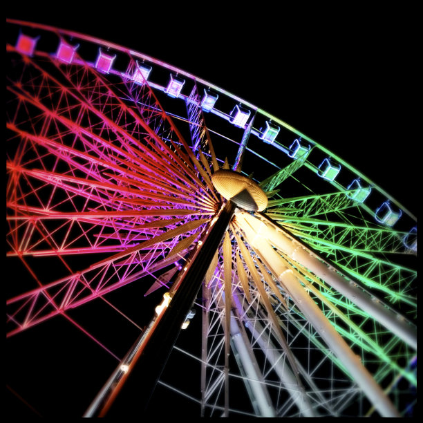 彩色摩天轮之夜图片下载