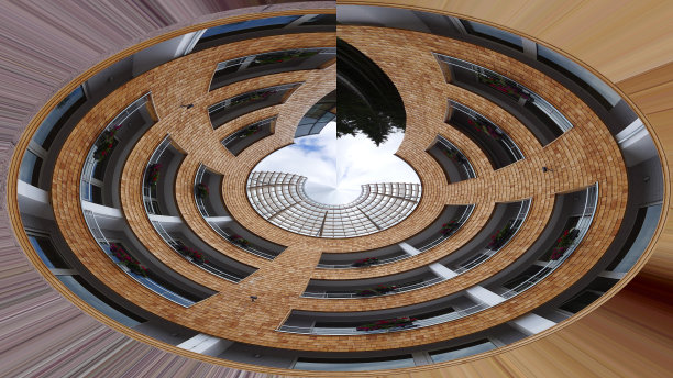 他家阳台上的房子图片下载