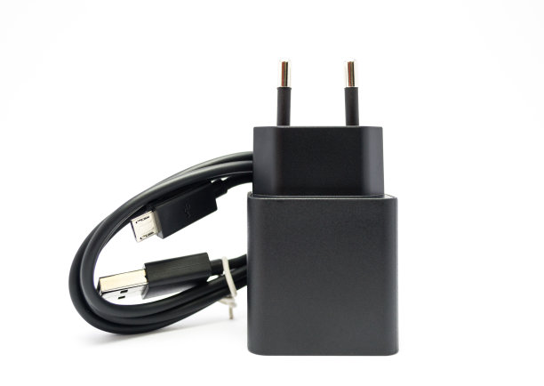 黑色充电器和微型usb线图片下载