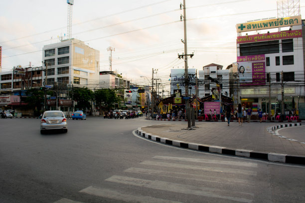 曼谷的夜晚天空图片下载