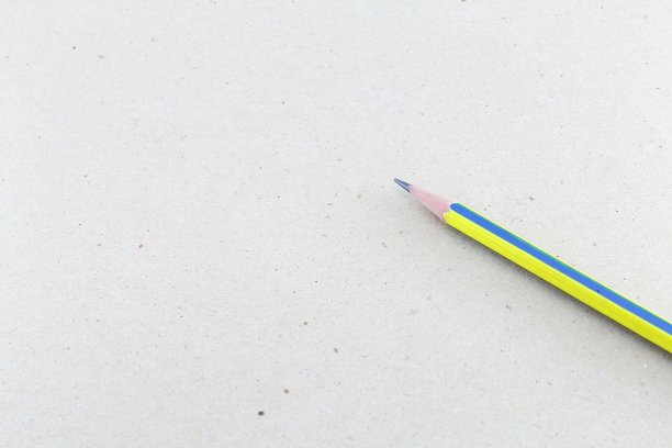 纸和笔图片下载