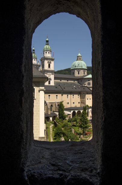 寺庙在窗图片下载