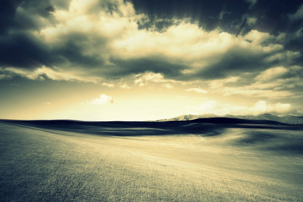 秋天田野的复古照片图片下载