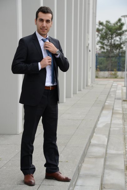 快乐的年轻的商人图片下载