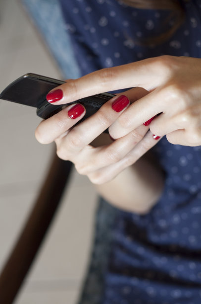 红指甲短信即时通讯图片下载