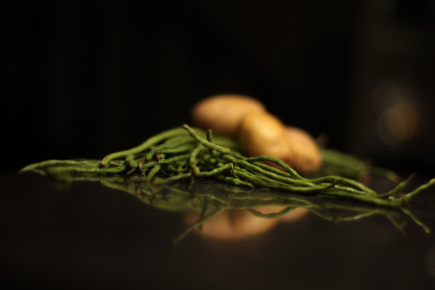 苏里南烤肉的嘉德图片下载