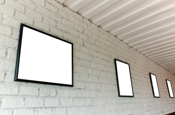 砖墙上的相框图片下载