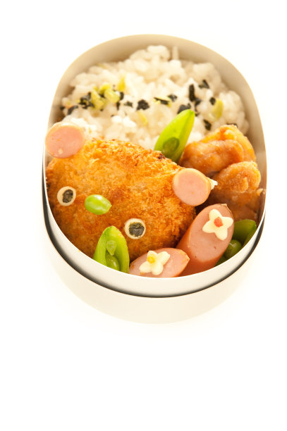 熊的午餐图片下载