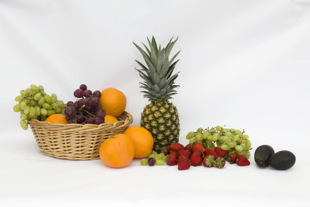 不同种类的外来水果孤立在白色图片下载