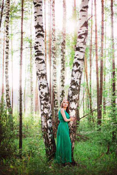 女性肖像。图片下载