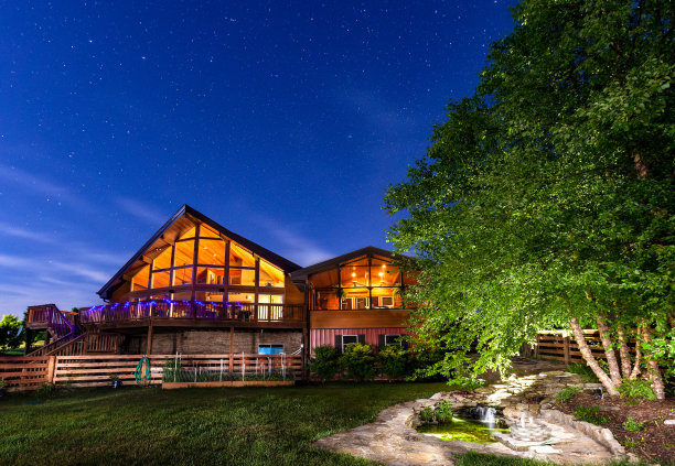 夜空下的房子图片下载