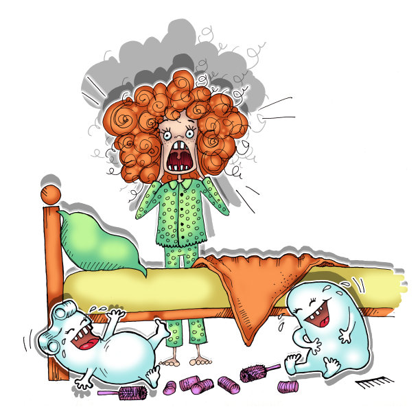 小女孩穿着睡衣尖叫图片下载