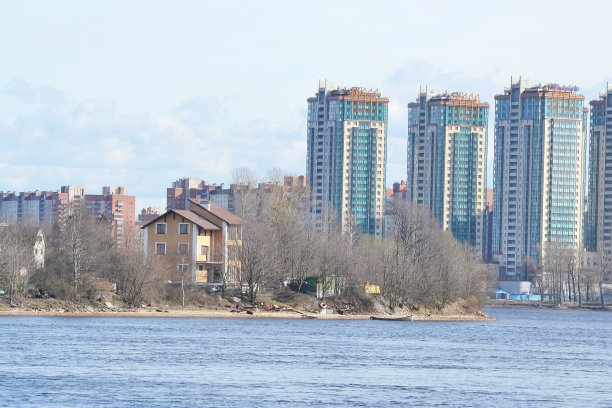 涅瓦河，圣彼得堡。图片下载