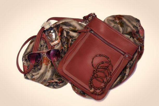 女性的配件图片下载