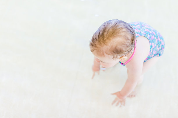 小女孩图片下载