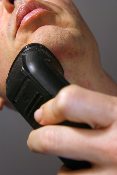 剃须的下巴图片下载