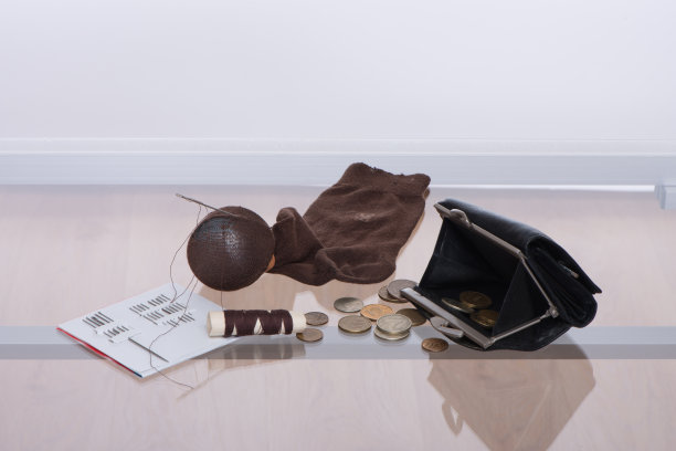 缝补袜子用的针线图片下载