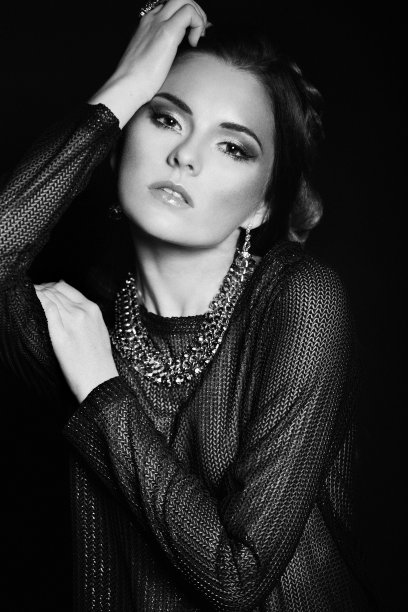 奢侈疲惫的女人图片下载