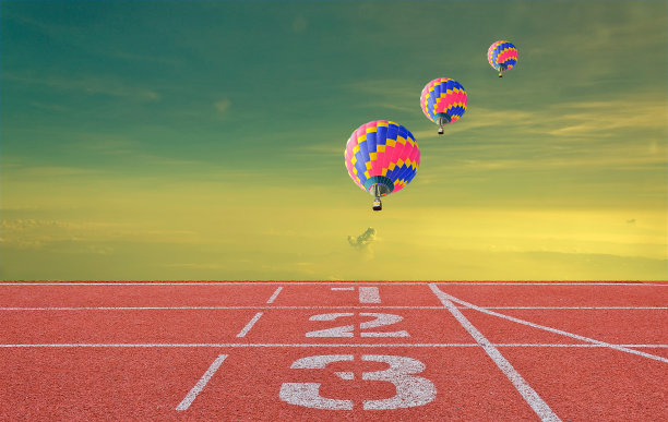 跑道编号标准红色，下面有三个气球图片下载