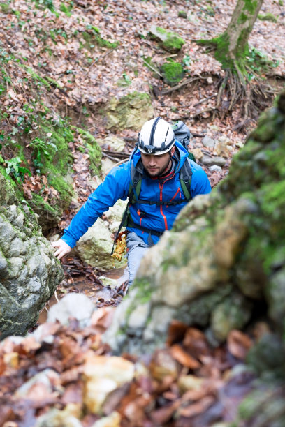 攀登山图片下载