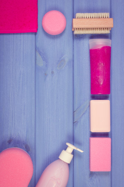 复古照片，浴室个人卫生用品和化妆品图片下载