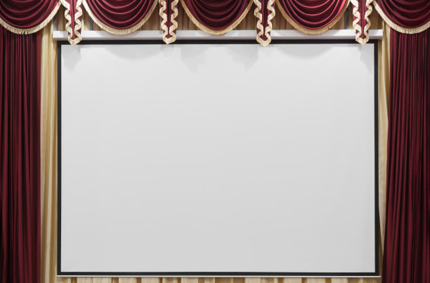 有红色幕布的剧场舞台。图片下载
