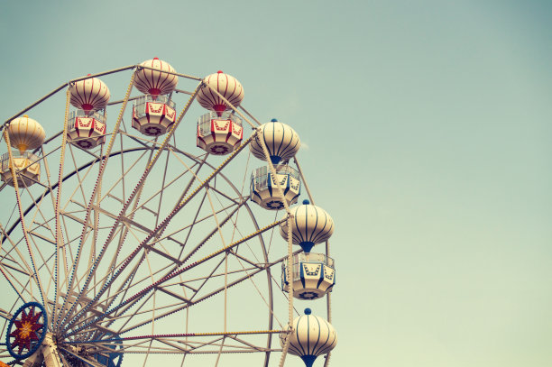 摩天轮的天空背景图片下载