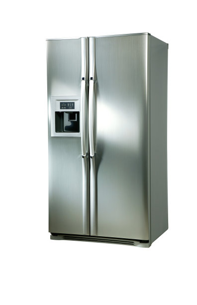白色背景的不锈钢冰箱图片下载