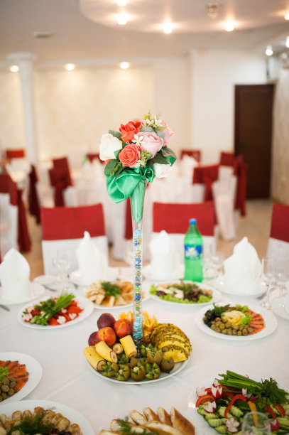 宴席及婚宴餐桌布置图片下载