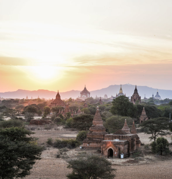 古老的宝塔图片下载