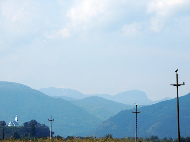 特兰西瓦尼亚的乡村景观图片下载
