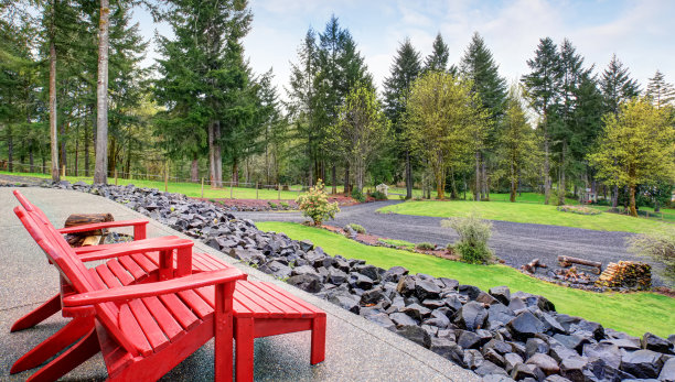 完美的天井区域，内置火坑。图片下载