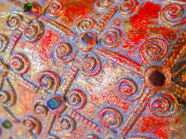 古董铁墙的特写。图片下载