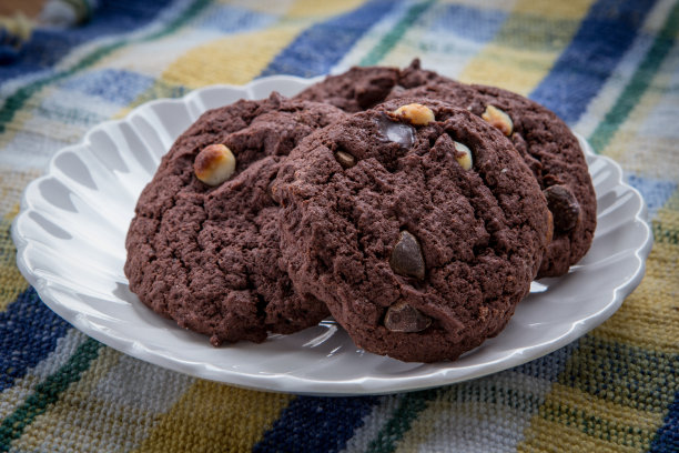 一盘巧克力饼干图片下载