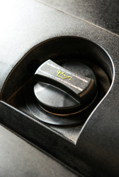 近距离发动机油帽图片下载