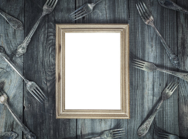 灰色木质表面上的空木架图片下载