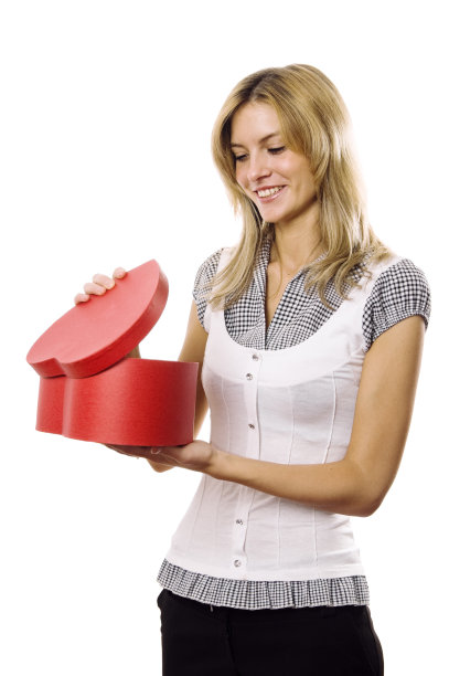 带礼物的女孩图片下载