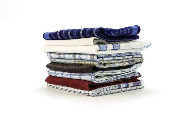 白色背景上男人用的手帕图片下载