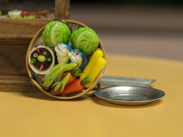 辣椒酱和蔬菜小玩具图片下载