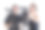 年轻的男人和年轻的女人拿着相机图片下载