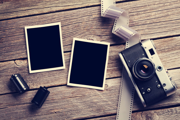 老式相机和空白相框图片下载