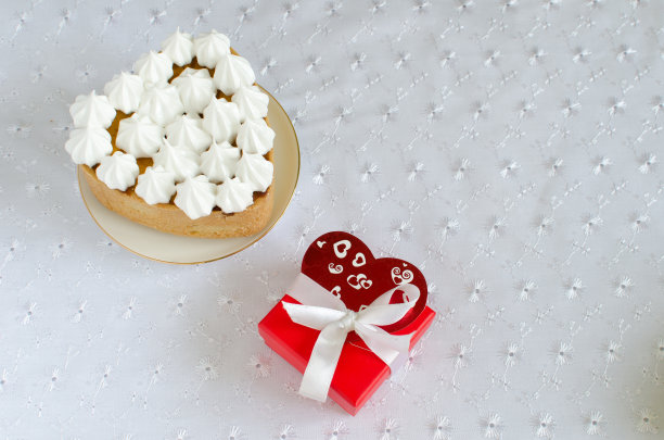 酥饼心，沙棘和蛋白酥图片下载