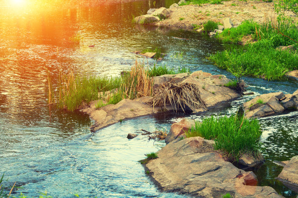 岩石河岸图片下载