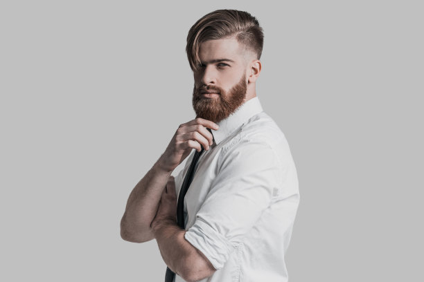 年轻的和成功的。素材图片