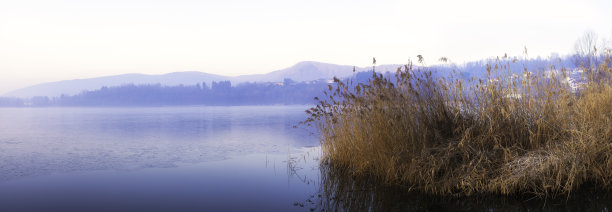 莫纳特湖，冬天。彩色图像图片下载